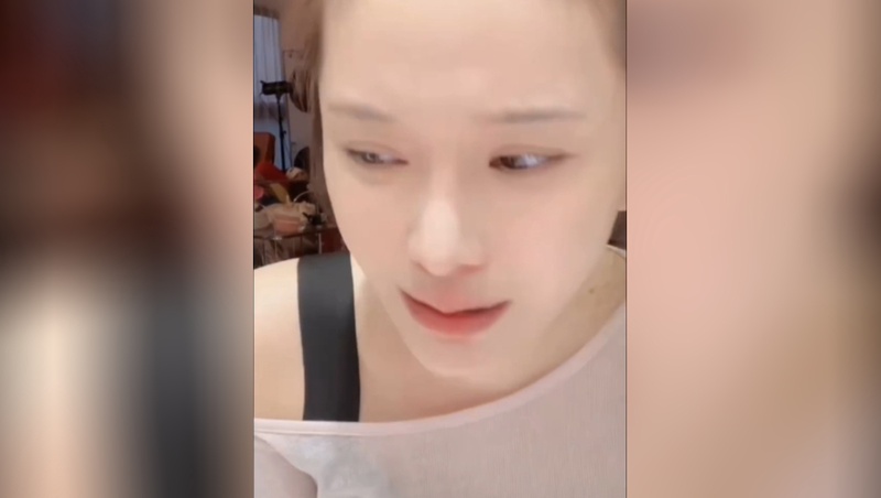 易易紫